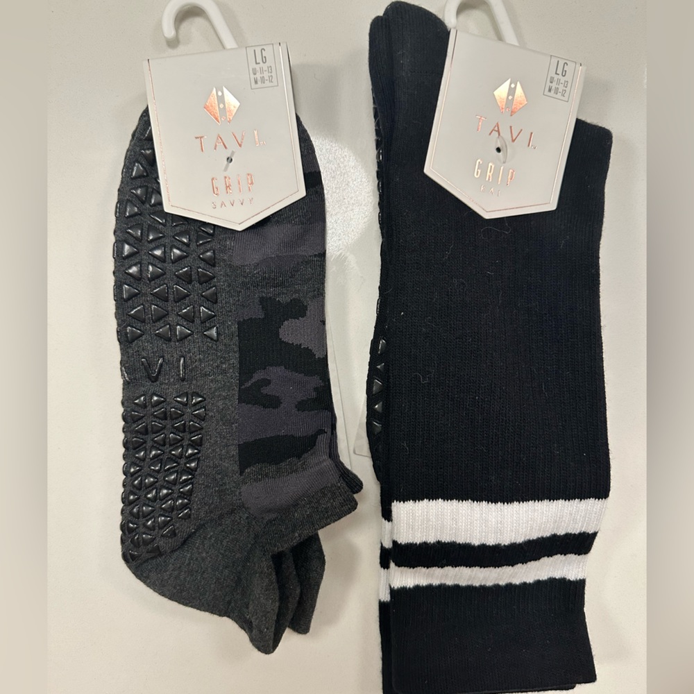 Tavi Grip Socks